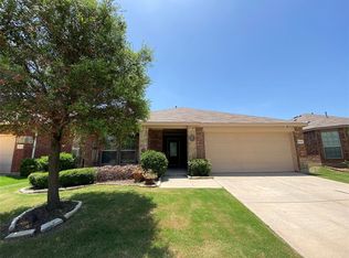 848 Lake Forest Trl, Little Elm, TX 75068