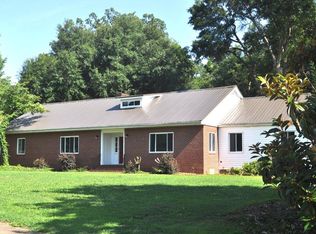 404 E Main St, Pendleton, SC 29670