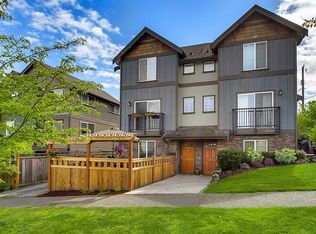 2721 W Jameson St, Seattle, WA 98199