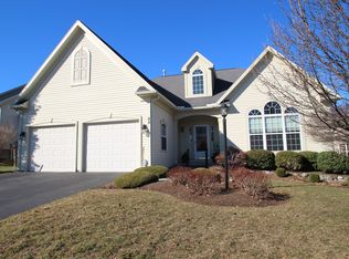 48 New Tudor Rd, Pittsford, NY 14534