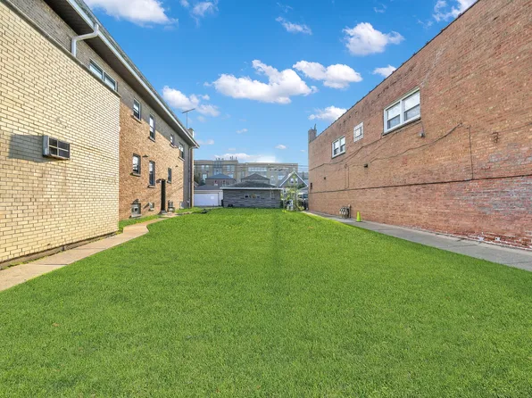 5544 S Pulaski Rd, Chicago, IL 60629