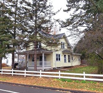812 McKnight Rd N, Maplewood, MN, 55119