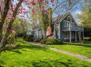 15 Cedar Ln, Remsenburg, NY 11960