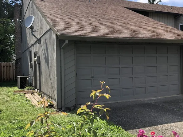 2937 SW Laura Ct, Troutdale, OR 97060