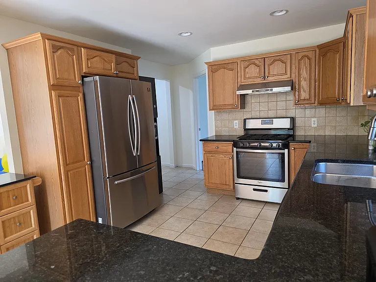 2103 Enterprise Dr — Photo 13