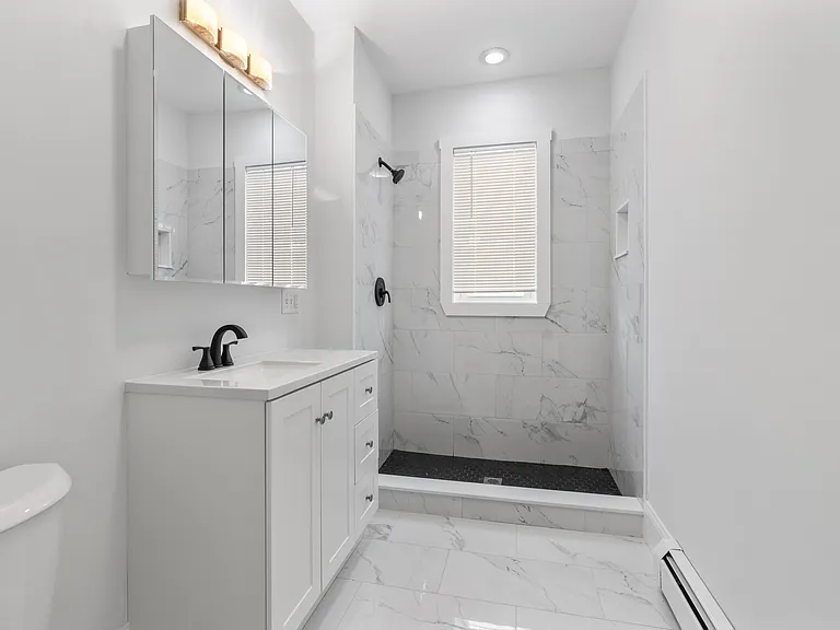 15 Romsey St #1 — Photo 14