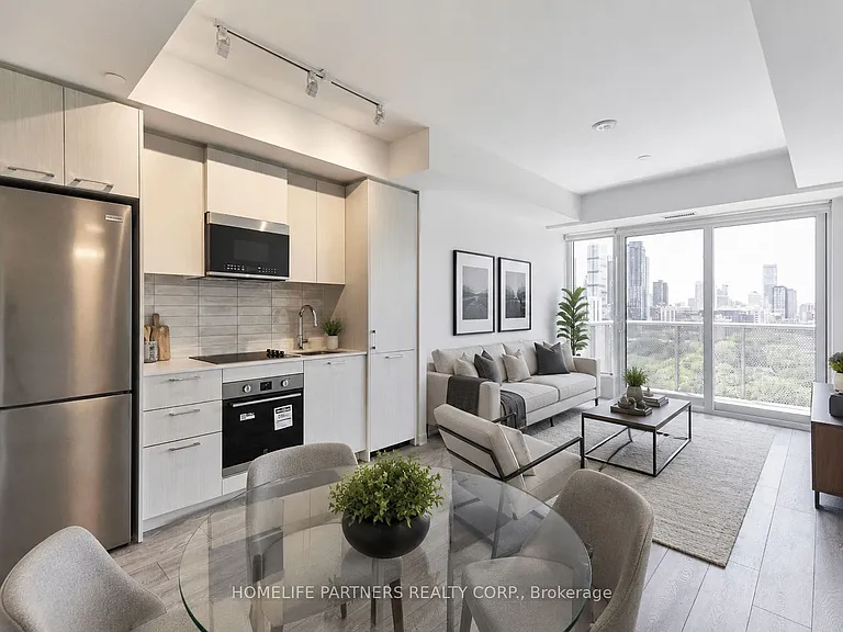 10 Oak St #1107 — Photo 2