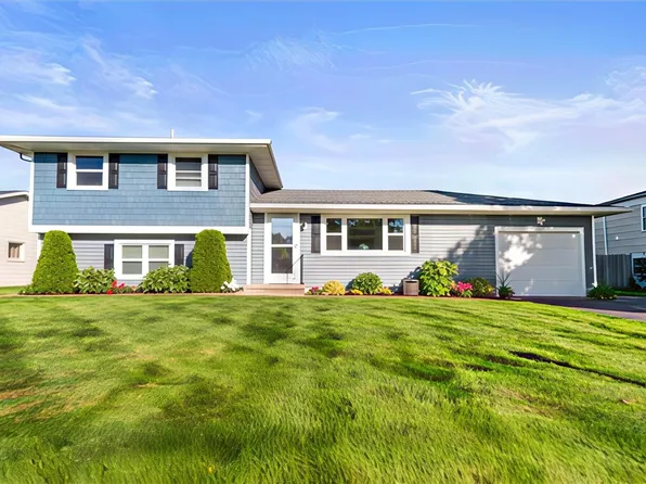 142 Bouckhart Ave, Rochester, NY 14622