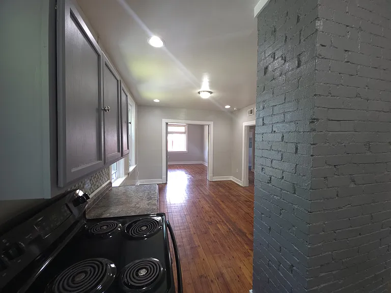 528 Wall Ave #2 — Photo 11