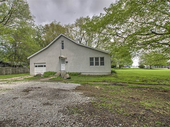 532 S Champaign St, Bement, IL 61813