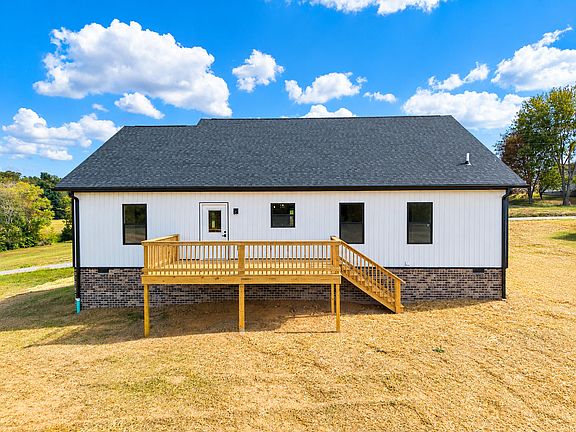 5th image of 182 Spring Meadows Dr