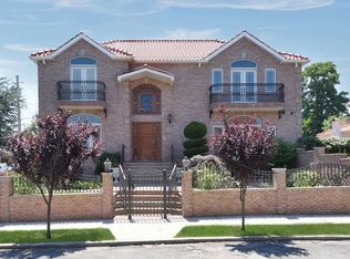 150-34 6th Ave, Whitestone, NY 11357