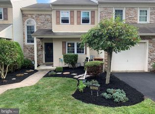 1823 Perrin Ct, Maple Glen, PA 19002