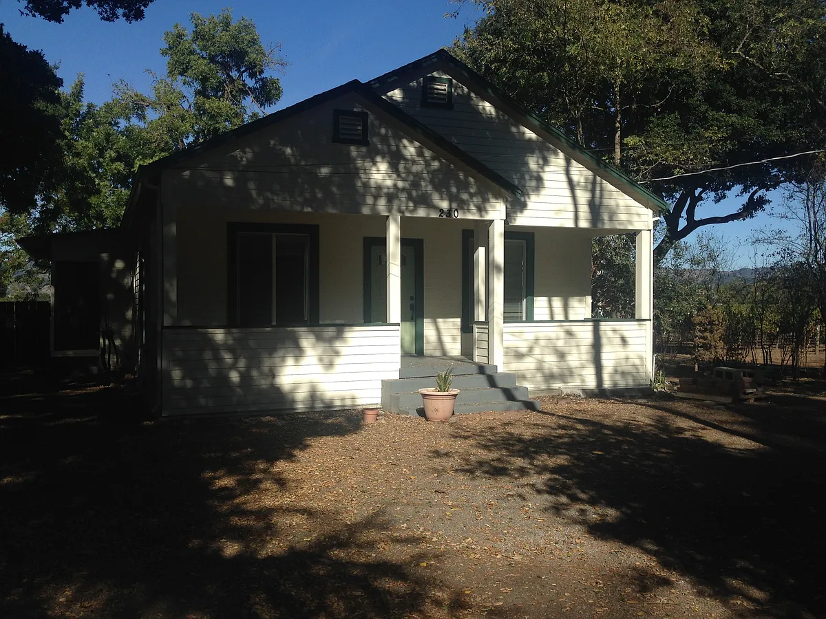 Building Photo - 230 Watmaugh Rd