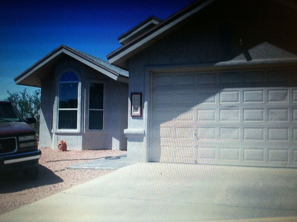 2nd image of 6023 Camden Lake St