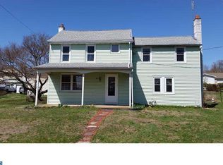 136 Egypt Rd, Mont Clare, PA 19453