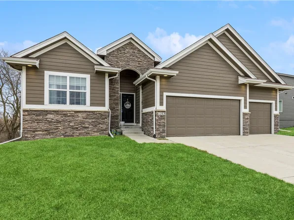 1049 Jaycee Ln, Adel, IA 50003