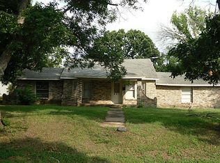 407 NW 2nd St, Hubbard, TX 76648