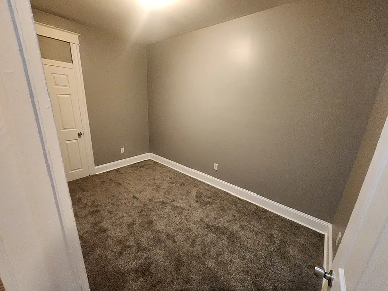 1105 Ashburton St #1 — Photo 12