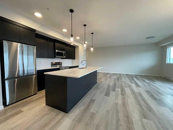 2nd image of 42 N Cranbrook Gdns SE #2304