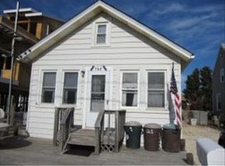 123 E 4th St, Ship Bottom, NJ 08008