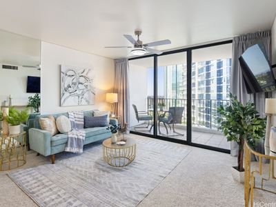 88 Piikoi St APT 1302, Honolulu, HI, 96814