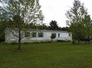 1452 N Cook Ave, Harrison, MI 48625