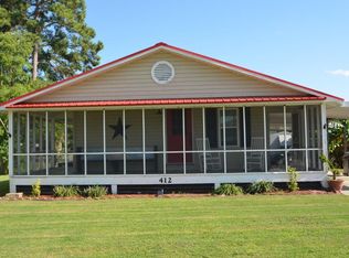 412 Lake Moultrie Dr, Bonneau, SC 29431
