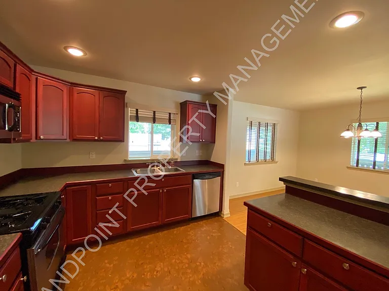 310 Huppert Ln — Photo 11