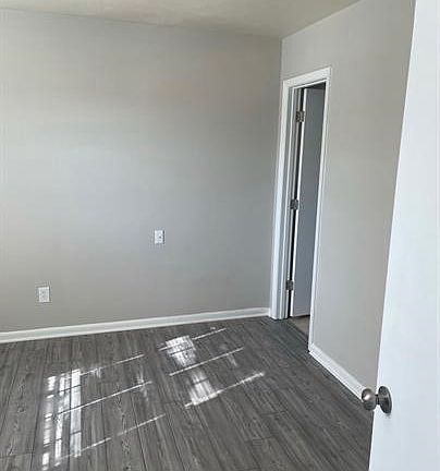 4th image of 700 Pershing St APT A