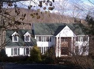 22 Squire Hill Rd, Long Valley, NJ 07853