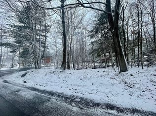 317 Sec G2 Thunder Ln, Pocono Summit, PA 18346