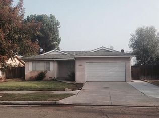 1666 E Los Altos Ave, Fresno, CA 93710