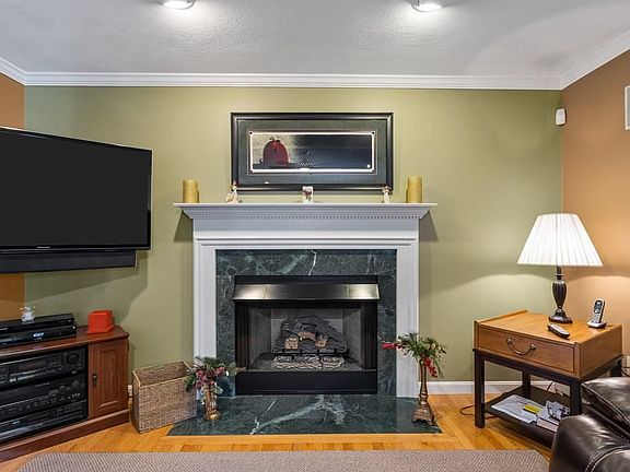5th image of 34 Juniper Hill Dr