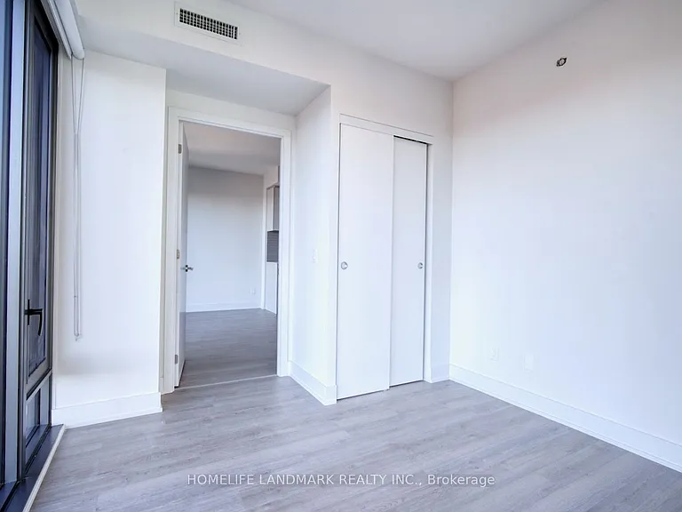 8 Cumberland St #1608 — Photo 9
