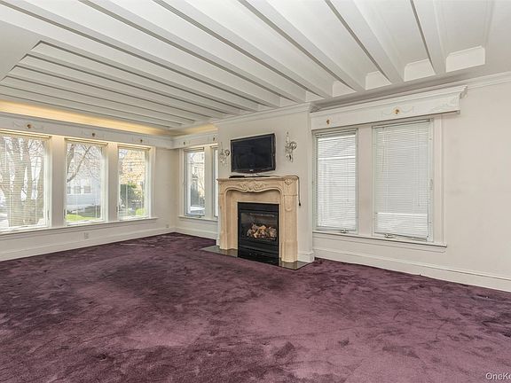 2nd image of 33 Carstairs Road