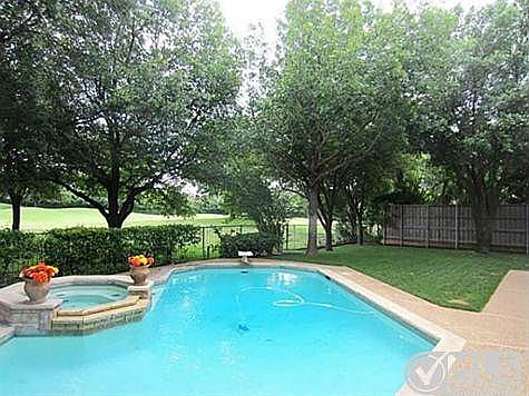 3rd image of 2916 Beauchamp Dr