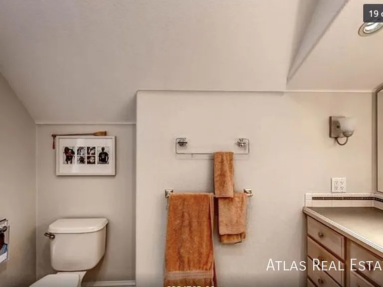 450 S Sherman St — Photo 12