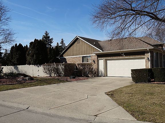 3rd image of 15554 S Royal Doulton Blvd