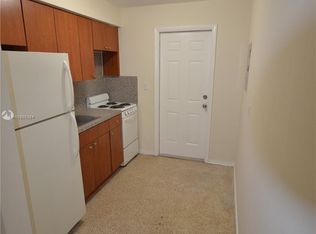 696 NE 85th St #6, Miami, FL 33138