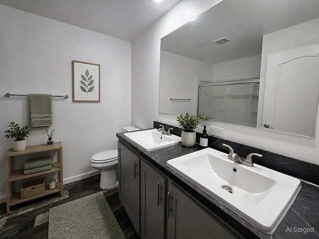 3 bed, 2.0 bath, 1120 sqft, $1,930 — Photo 4