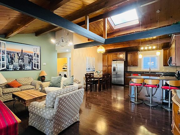 3rd image of 3069 Fresno Ave #5