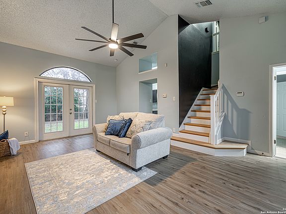 2nd image of 6235 VALLEY BAY DR