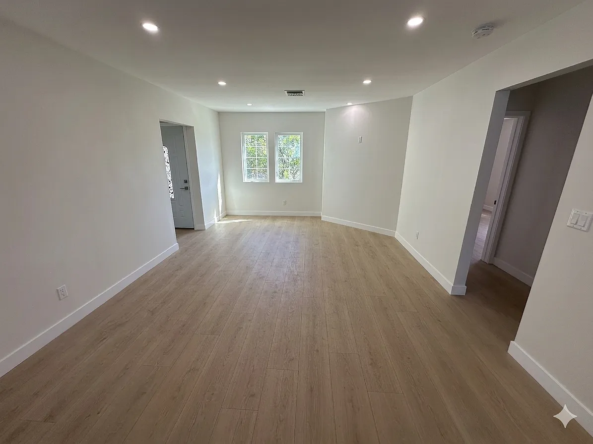 Building Photo - 10425 McVine Ave #B