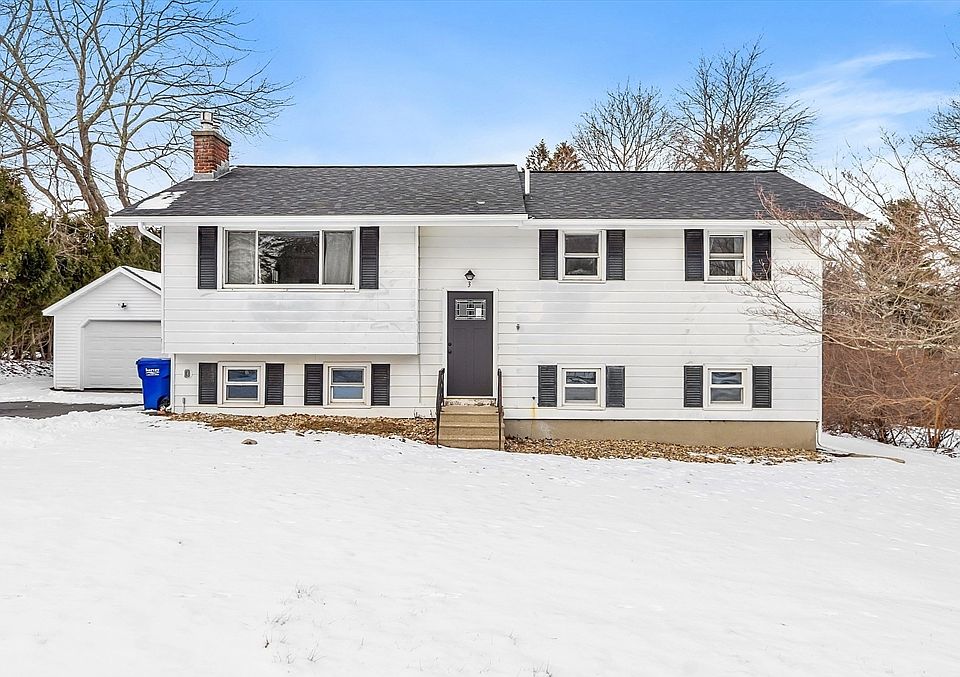 1st image of 3 Fordham Dr