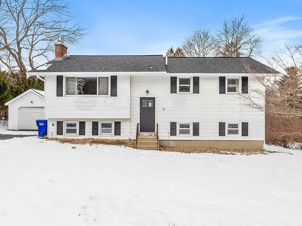 3 Fordham Dr, Milford, MA 01757