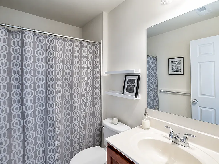 25565 America Sq — Photo 18