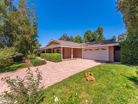 3rd image of 31752 Blue Meadow Ln