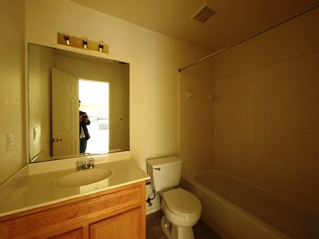 4004 Eula Bea Ct — Photo 7
