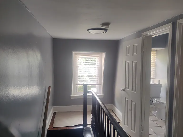 180 E Walnut Ln — Photo 4